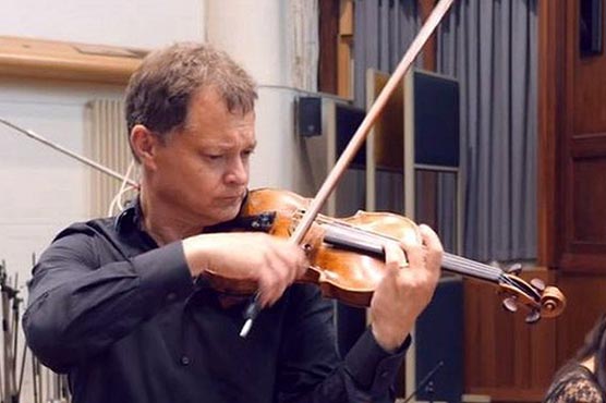 Centuries-old violin returned in UK carpark