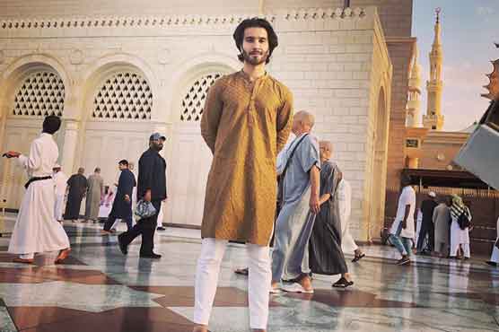 Feroz Khan announces to quit showbiz industry