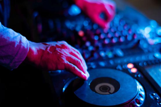 Don't stop the music: DJ hosts 10-hour Instagram dance party