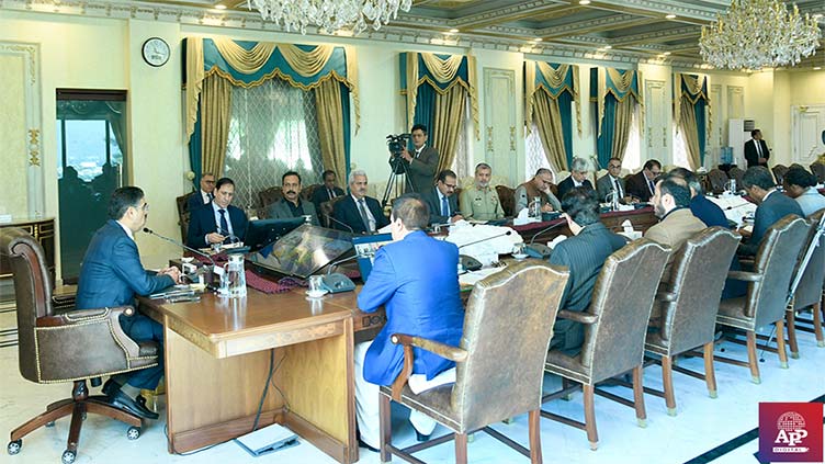 PM for fomulating emergency plan to combat polio in high-risk areas