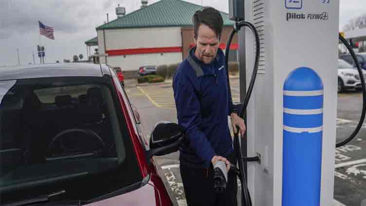 No, Biden administration not spending billions of dollar on EV charging stations