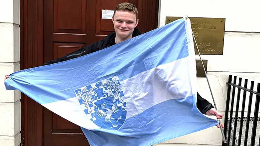 20-year-old creates new nation with just 400 people