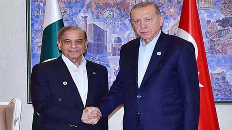 PM lauds Turkiye president for strong support and solidarity with Pakistan