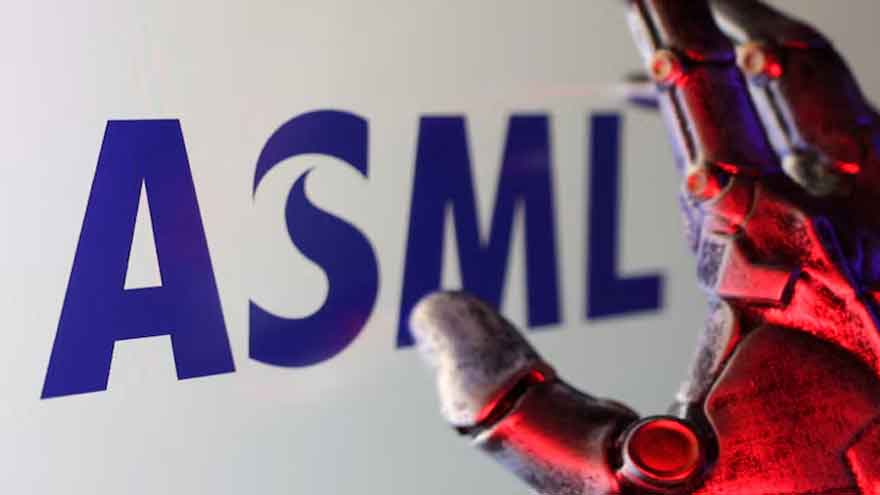 Global AI rush helps ASML beat orders estimates, but China outlook dims