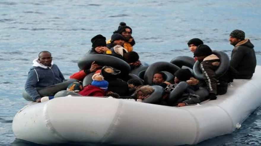 At least 18 dead after migrant boat sinks off Turkiye's Aegean coast