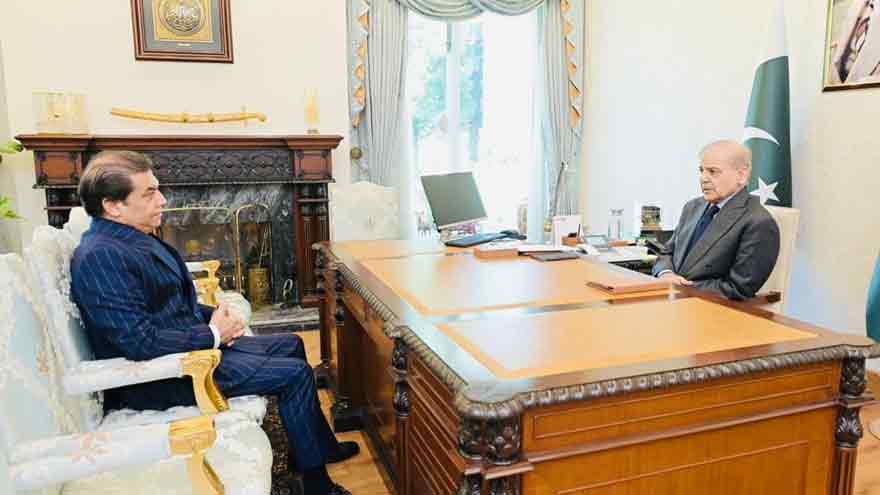 PM calls for transforming Pakistan Railways into modern travel system