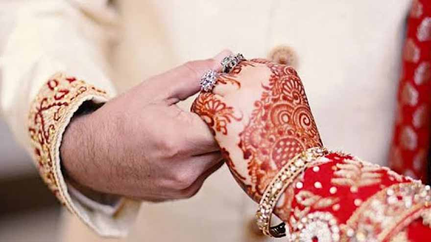 KP govt makes prior approval mandatory for civil servants marrying foreign nationals