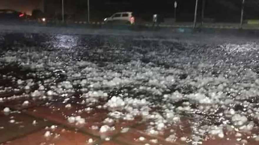Heavy rain, hailstorms hit KP, parts of Punjab