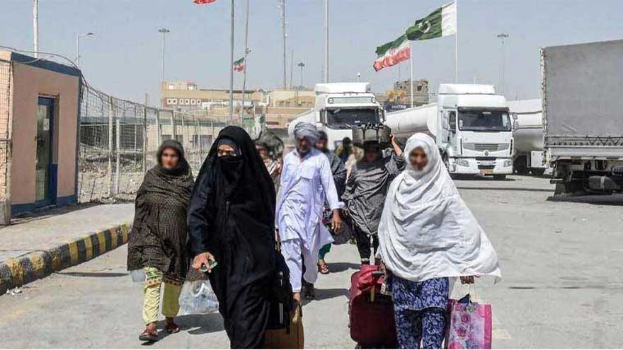 Pakistanis return from Iran continues via Taftan and Gabd Rimdan borders