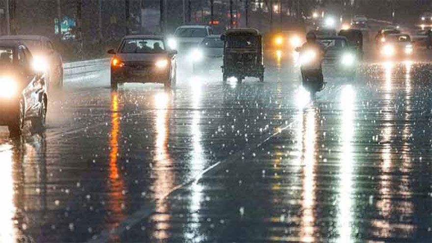 Light rain in Lahore turns weather pleasant