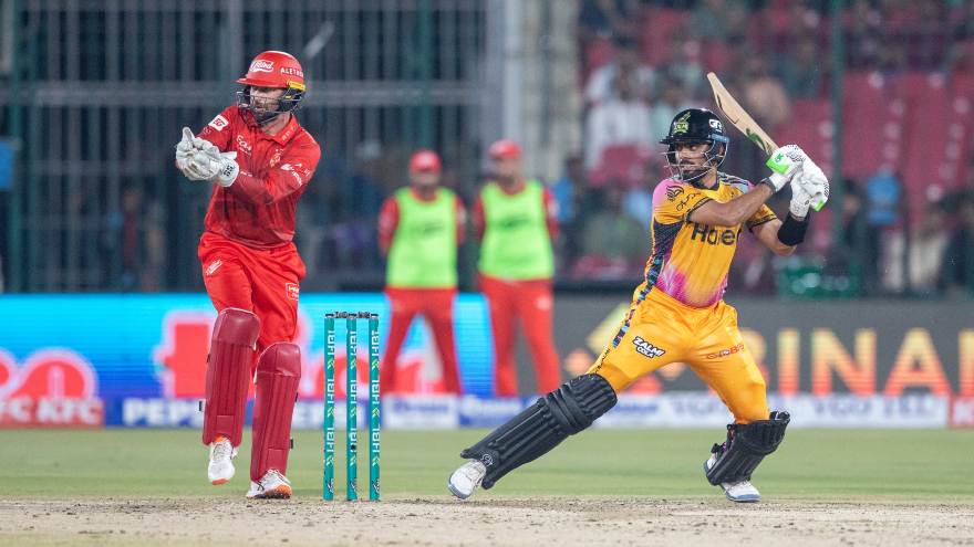 Peshawar Zalmi march into PSL 11 Final after dominant win over Islamabad United