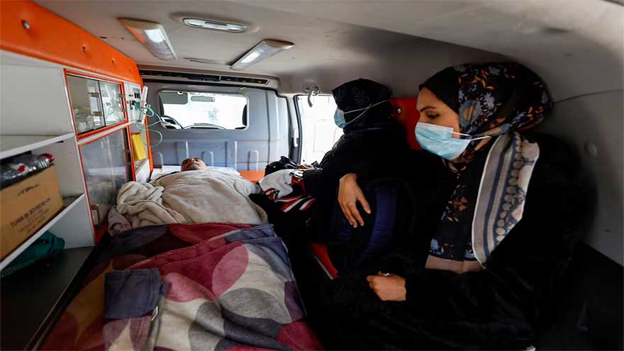 Israeli strikes kill 18 in Gaza, patient crossings at Rafah halted, Palestinian officials say
