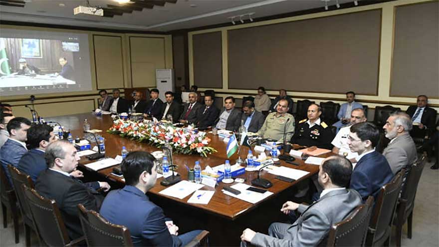 Pakistan invites Uzbek firms to run off-dock terminals at Karachi Port