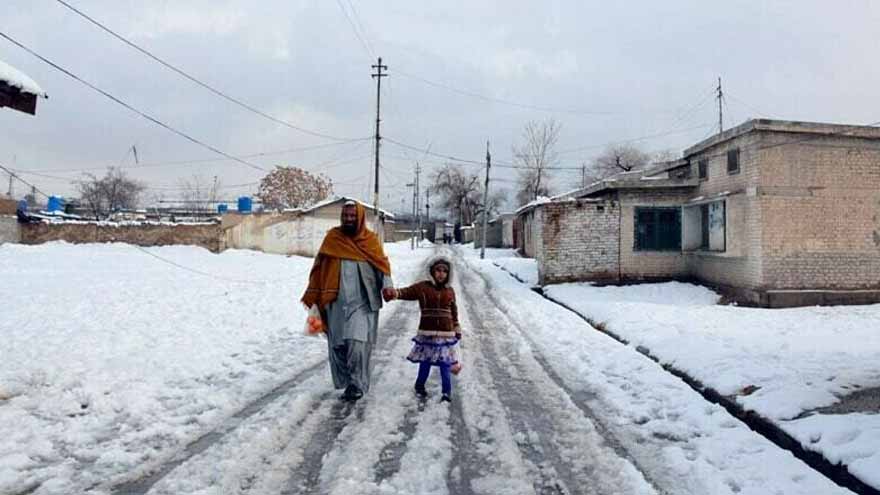 Life comes to standstill in upper regions as heavy snowfall blocks roads