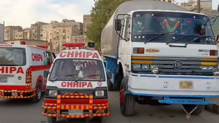 Policeman among two killed as water tanker hits motorcycle in Karachi