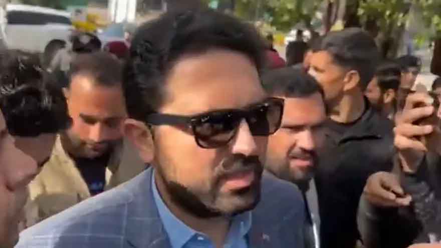 KP CM Afridi approaches SC, seeks meeting between Imran, personal doctors