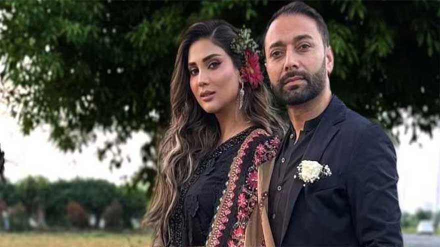 Fiza Ali marries for third time; shares pictures with husband