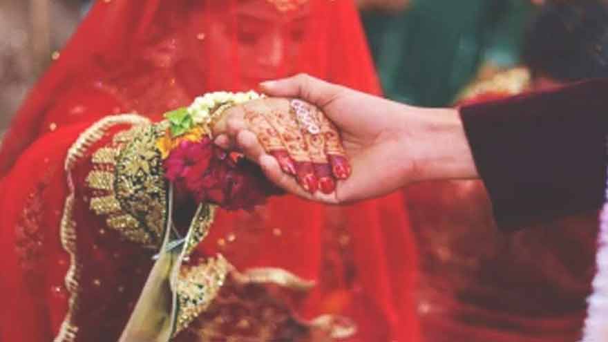 Woman in India seeks police help to arrange her marriage