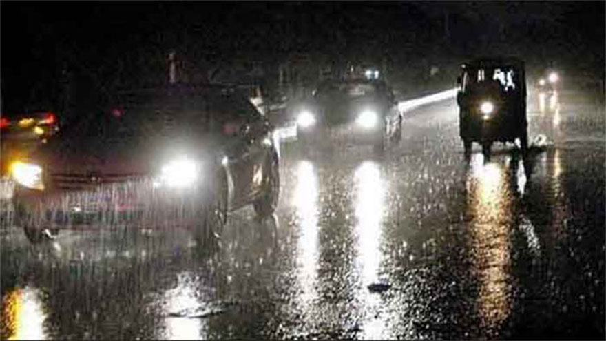 Light rain in Lahore turns weather pleasant
