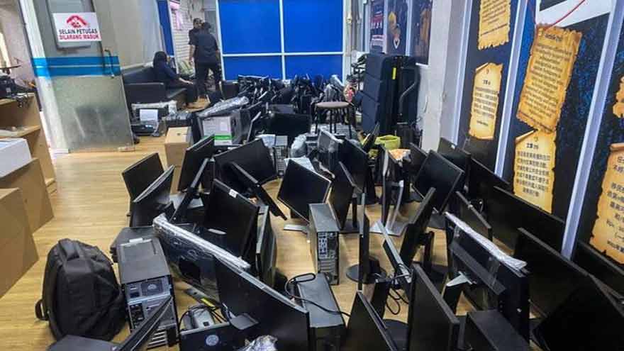 More than 300 foreigners arrested in Jakarta raid on online gambling operation
